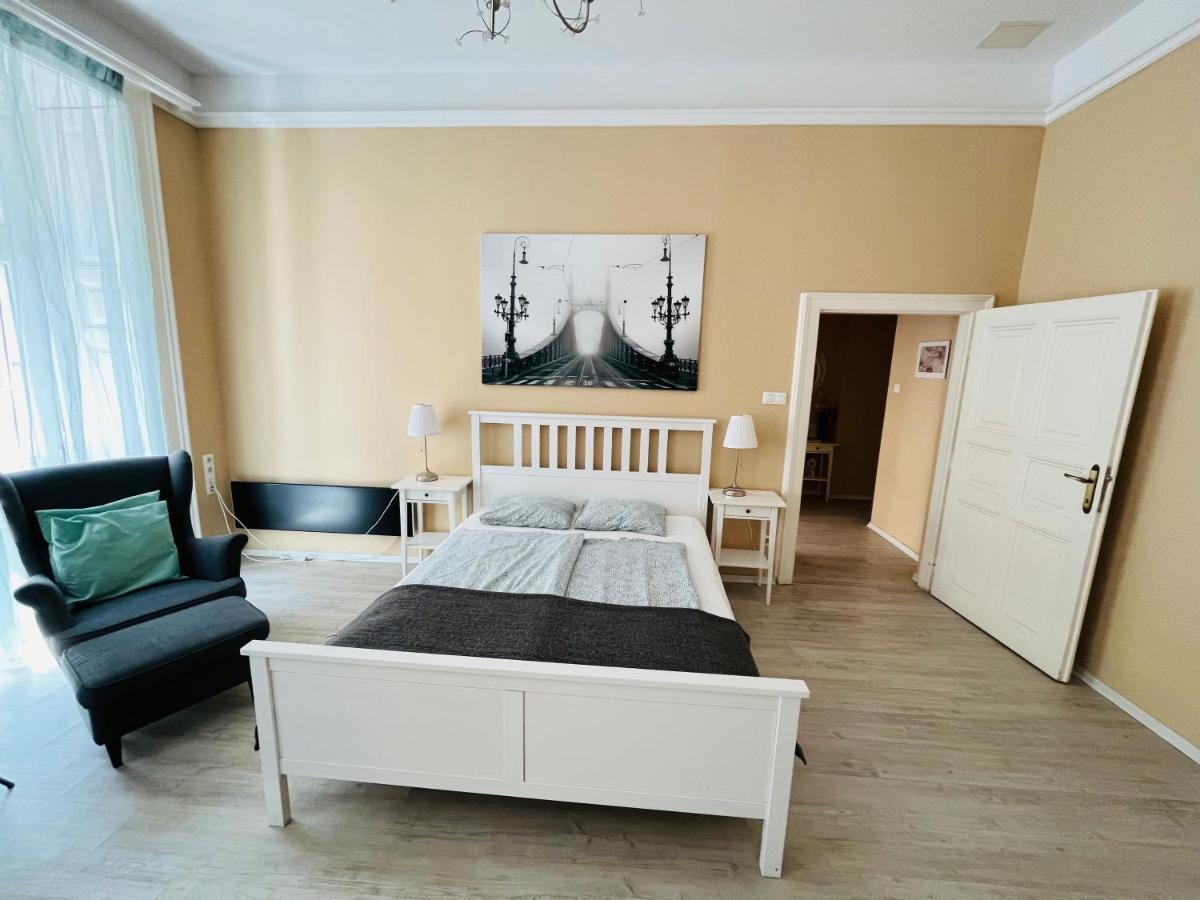 Academy Home - Elegant Place Next To The Parliament بودابست المظهر الخارجي الصورة