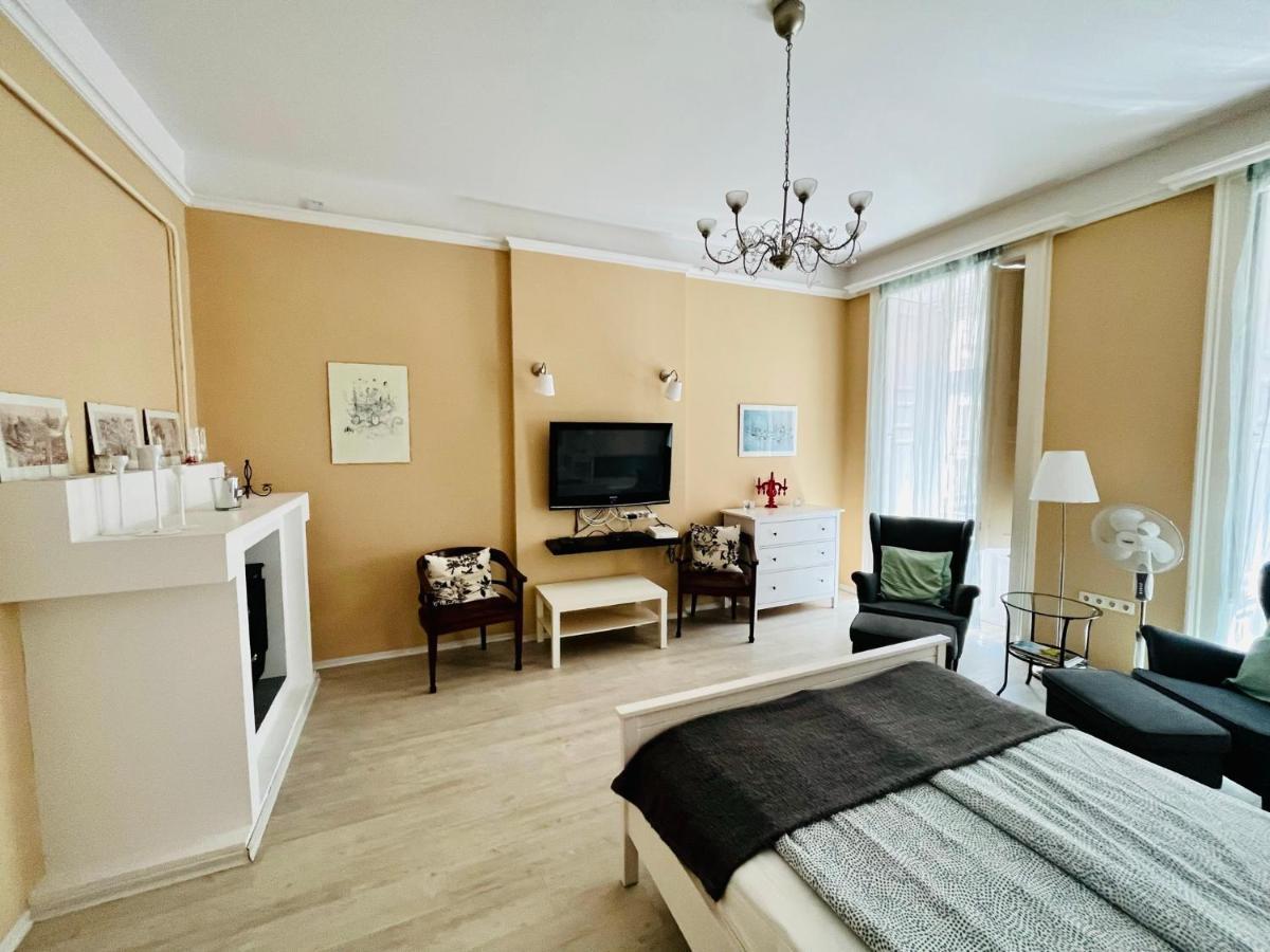 Academy Home - Elegant Place Next To The Parliament بودابست المظهر الخارجي الصورة